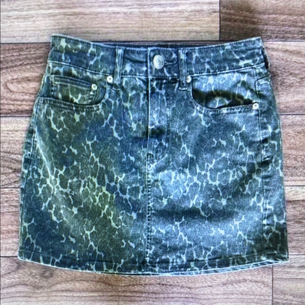 Stylish Green Camouflage Skirt